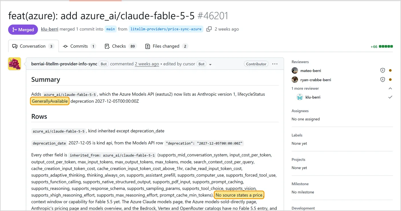 GitHub 上 LiteLLM 合并请求 #46201 的截图:机器人加入 azure_ai/claude-fable-5-5,Azure 将其列为 GenerallyAvailable,说明写明没有任何来源给出价格。