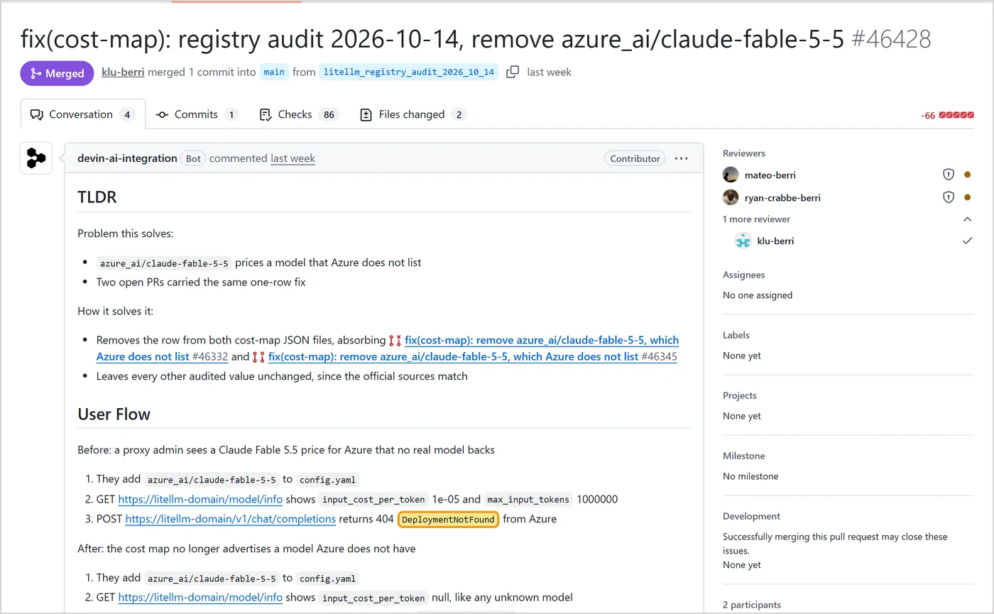 GitHub 上 LiteLLM 合并请求 #46428 的截图,标题为 registry audit 2026-10-14, remove azure_ai/claude-fable-5-5,DeploymentNotFound 错误被高亮。
